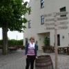 Ute Nowotsch ist im Brauereigasthof St. Afra im Felde in Friedberg unter anderem für die Veranstaltungsreservierungen zuständig. Sie hofft, dass sie bald wieder mehr Gäste begrüßen könne.