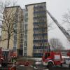 Ein defekter Wasserboiler löste wohl diesen Brand in einem Hochhaus in Augsburg aus.