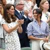 Die britischen Herzoginnen Catherine (links) und Meghan applaudieren in der Königlichen Loge.