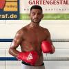 Bestreitet am 1. Juni in Donauwörth seinen ersten Kampf als Profiboxer: Fatih Dübüs, mehrfacher bayerischer Amateurmeister, aus Friedberg. 	 	