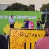 Bei der Wahlkampfveranstaltung der Grünen auf dem Petrusplatz in Neu-Ulm wurde ein Stein auf die Bühne geworfen.