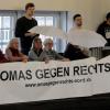 "Omas gegen rechts" demonstrierten im Hörsaal.