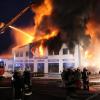 Eine Lagerhalle in Wolnzach ist in Flammen aufgegangen.Bild: Heinz Reiß