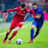 Leverkusens Kai Havertz (l) im Zweikampf. Pokal: Saarbrücken - Bayer Leverkusen live in TV & Stream: TV-Termin & Free-TV?