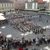 Der Flashmob der Tänzer auf dem Rathausplatz. Foto: Silvio Wyszengrad
