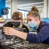 Meitinger Realschülerinnen erkunden bei Airbus Helicopters die Metall- und Elektroindustrie. Sie machen mit bei der Girls' Day Akademie.