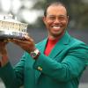 Im Augusta National Golf Club triumphiert Tiger Woods zum fünften Mal beim Masters. Für den 43-jährigen Kalifornier ist es der 15. Erfolg bei einem Major-Turnier. Zuvor hatte er mit vielen Tiefpunkten und Rückschlägen zu kämpfen.  	