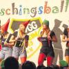 Der Auftritt der Dschungel-Camp-Teilnehmer brachte die Stimmung beim Faschingsball der Spielvereinigung Ederheim zum Kochen. 
