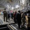 Afghanische Passagiere werden im August 2021 von der US-Luftwaffe aus Kabul evakuiert.