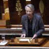 Elisabeth Borne, Premierministerin von Frankreich, hat die umstrittene Rentenreform ohne finale Abstimmung durchs Parlament gedrückt.  
