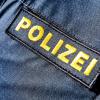 Autoreifen und Heckscheiben illegal am Oberrieder Weiher entsorgt: Dies schreibt die Polizei in ihrem Bericht. 