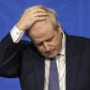 Boris Johnson unter Druck: Der Premier will sein Amt retten, indem er in seinem Team aufräumt.