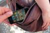 Einer 27-Jährigen ist auf der Mess‘ das Handy aus der Handtasche gestohlen worden.