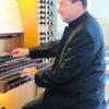 Maurice Clerc auf der Dillinger Sandtner-Orgel. Foto: Walter