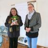 Bei der Bezirkskonferenz des Katholischen Frauenbunds in Zusmarshausen bedankte sich Marion Kösel (rechts) bei Mechthild Lagleder für ihren Vortrag.