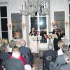 Annette Schäfer (Violine) und Gunter Teuffel (Viola d´amore) eröffneten die Internationalen Rosetti Festtage mit einem Duokonzert im Salon des Amerdinger Schlosses von Gräfin und Graf Stauffenberg.   