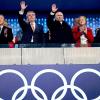 IOC–Präsident Thomas Bach und Russlands Präsident Wladimir Putin bei der Eröffnungszeremonie der Olympischen Winterspiele 2014 in Sotschi. Für das Großereignis war in Russland offenbar systematisch gedopt worden. 