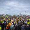 Schon früh machten sich Landwirte aus dem Landkreis auf den Weg nach Nördlingen zum Protest. Der Verkehr staute sich auf der B25 und in der Innenstadt. Über 1000 Traktoren waren auf der Kaiserwiese.