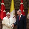 Seinen Besuch in der Türkei nutzte der Papst, um für Frieden und Religionsfreiheit zu appellieren. Das Treffen mit Präsident Erdogan verlief harmonisch.