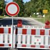 Zwischen dem südlichen Ortseingang und der Bushaltestelle ist die Staatsstraße in Wemding im Bereich der Harburger Straße nun gesperrt.