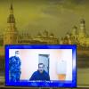 Alexej Nawalny, Kremlkritiker und Oppositionsführer, ist während einer Liveübertragung seiner Anhörung im Berufungsverfahren auf einem Monitor zu sehen.