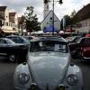 Zahlreiche Liebhaber älterer Automobile kamen am Sonntag, den 5. September 2009, nach Pöttmes zum Oldtimertreffen.