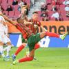 Reece Oxford zeigte gegen Mönchengladbach eine starke Leistung. Mit Verzögerung erweist er sich beim FC Augsburg als Verstärkung. 