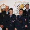 Peter Kohler (Dritter von rechts) wurde bei der Feuerwehr in Obermühlhausen für 40-jährigen aktiven Dienst geehrt. Das Bild zeigt ihn mit (von links) Kreisbrandinspektor Robert Waldhauser, Kreisbrandmeister Josef Ender, Norbert Stephan, dem vereinsintern für seinen Feuerwehrdienst gedankt wurde, Kommandant Ludwig Fink und dem Vorsitzenden Hans Berghofer. 