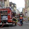 Am Sonntagabend brannte es in einer Dachwohnung in der Schißlerstraße. Die Feuerwehr hatte einen Großeinsatz.