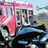 Schwerer Unfall am Montag bei Schwabmünchen: Ein Auto geriet - wohl aufgrund von Glätte - ins Schleudern, ein zweites fuhr hinein. Foto: Radloff
