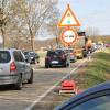 Jede Menge Geduld ist von den Verkehrsteilnehmern gefordert, die während der Hauptverkehrszeit von Witzighausen nach Weißenhorn fahren. Die Situation wird sich wahrscheinlich noch verschärfen.     
