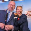 Robert Lambrou und AfD-Bundessprecherin Alice Weidel jubeln über das Wahlergebnis.