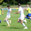 Die Bobinger Fußballer (weiße Trikots) treffen am Doppelspieltag auf zwei Spitzenteams der Bezirksliga. 