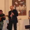 Das Trio „Kleznova“ trat in der Alten Synagoge in Binswangen auf und spielte dabei für einen guten Zweck. 