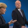 Der Screenshot zeigt Bundeskanzlerin Angela Merkel (CDU) und Kanzlerkandidat Peer Steinbrück (SPD) während des TV-Duells.