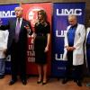 US-Präsident Donald Trump 2.v.l und First Lady Melania Trump besuchten das University Medical Center in Las Vegas , um Opfer und Rettungskräfte nach dem Massaker zu treffen. 