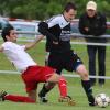 Der FC Nordries (schwarzes Trikot) muss für seine Auswärtsspiele in der B-Klasse Nord 1 bis zu 60 Kilometer Anfahrt in Kauf nehmen. Kein Wunder, dass sich die Vereinsvertreter wieder regionaler gestaltete Fußball-Ligen wünschen. 