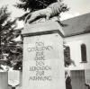 Steht seit 100 Jahren vor St. Jakobus: Das Gersthofer Kriegerdenkmal. So sah es früher aus.