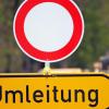 Eine Baustelle zwischen Kicklingen und Wertingen führt zu Behinderungen im Straßenverkehr.