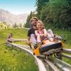 Adrenalin pur: Der Alpine Coaster in Oberammergau ist besonders steil - im Schnitt hat er ein Gefälle von 20 Prozent.