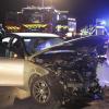 Stundenlang war die Staatsstraße zwischen Mering und Königsbrunn in der Nacht zum Samstag wegen eines schweren Verkehrsunfalls gesperrt. 