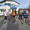 Otto Fischer (links) hat auch 2022 wieder zum Silvesterlauf in Landsberg eingeladen.