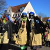 Sonne satt und strahlende Gesichter: Der Faschingsumzug in Offingen lockte viele Besucherinnen und Besucher an.