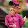 Auch das hat’s schon gegeben: eine Königin Elizabeth II., die selbst zu vernaschen ist, hier als süße Dekorationsfigur auf einem Kuchen. 	