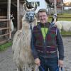 Weldener Hof: Am Sonntag ist Hoftag bei dem Lamas von Anja und Jürgen Leiner (im Bild mit Naxos).