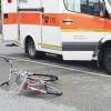 Eine Radlerin wurde bei einem Unfall in Ichenhausen verletzt. 