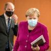 Bundeskanzlerin Angela Merkel und Vizekanzler Olaf Scholz haben beide ihre erste Schutzimpfung gegen das Coronavirus erhalten.