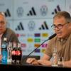 DFB-Präsident Bernd Neuendorf stellt in einer Pressekonferenz in Frankfurt Andreas Rettig (r) als neuen DFB-Geschäftsführer Sport vor.