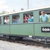 Bei bester Laune waren die Teilnehmer der Cabrio-Tour des Hilfsfonds mit der „Schwäb’schen Eisenbahne“ in Württemberg unterwegs.  
