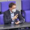 Karl Lauterbach (SPD) ist in Verhandlungen um mehr Corona-Impfstoff.